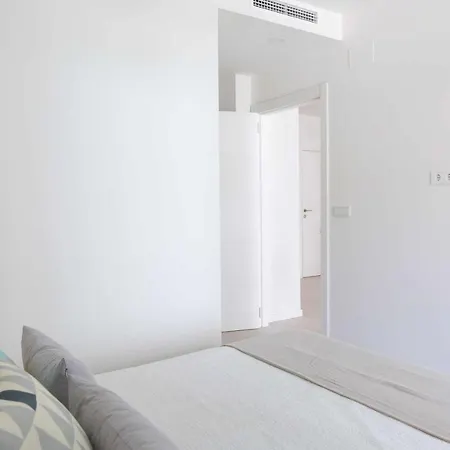 Sunny Art In Apartment Malaga
