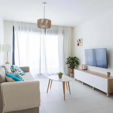 Sunny Art In Apartment Malaga
